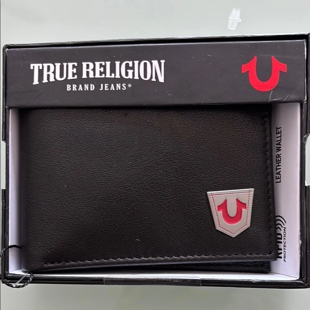 True Religion Black wallet/card holder Leather frid protection
